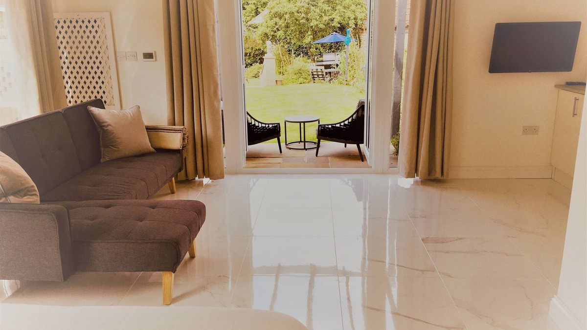 Gainsborough Apartment | The Garden Room - Garden Views