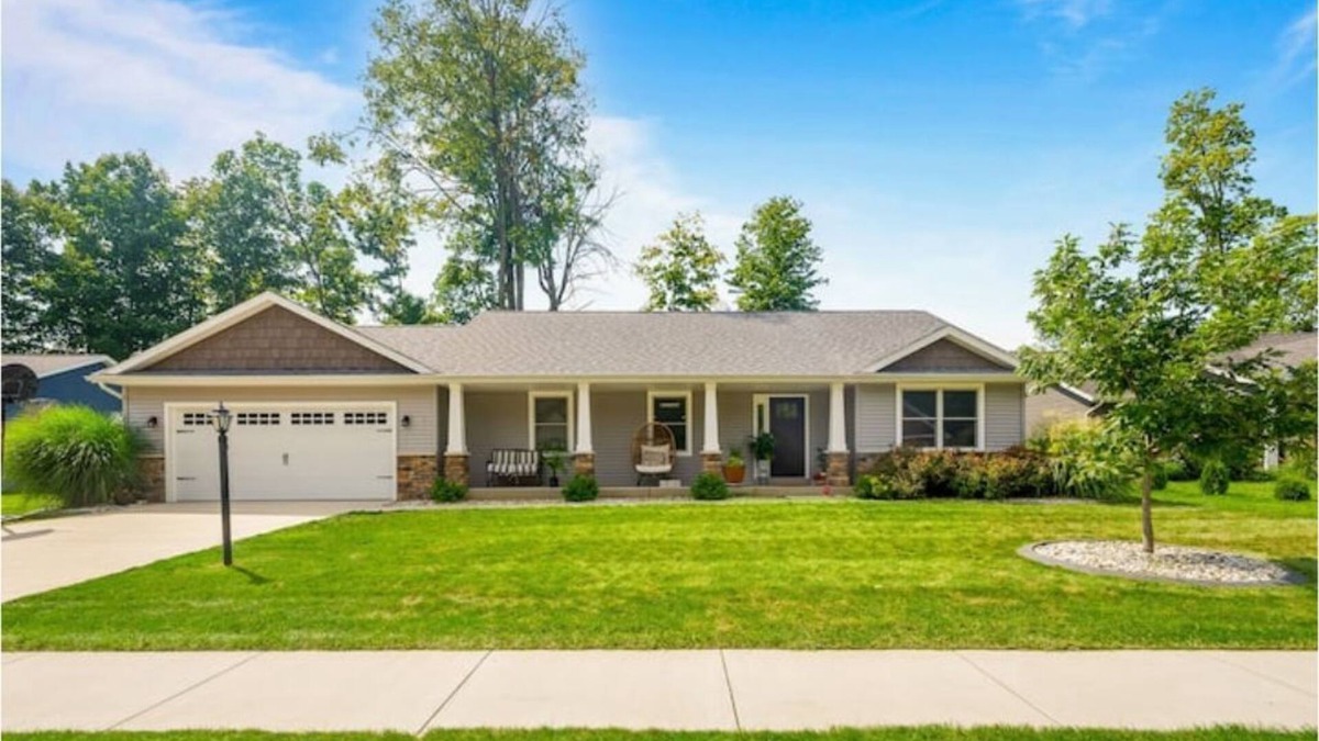 Goshen House | The Garden Woods