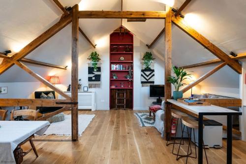 Ebbesborne Wake House | The Garret