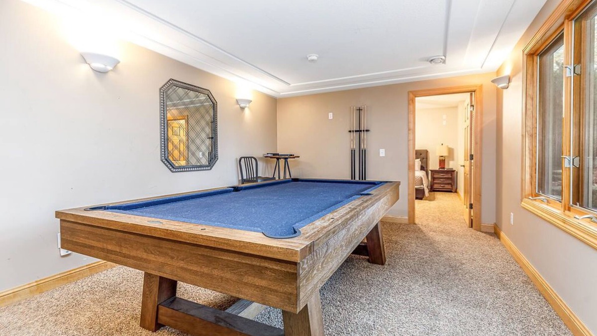The Galena Territory House | The Gathering Place- Modern, Spacious, 6 Bedrooms