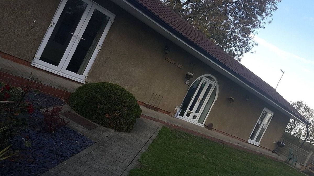 Louth Cottage | The Pigsty @ Sunnyside.nnDog friendly cosy cottage with secure garden