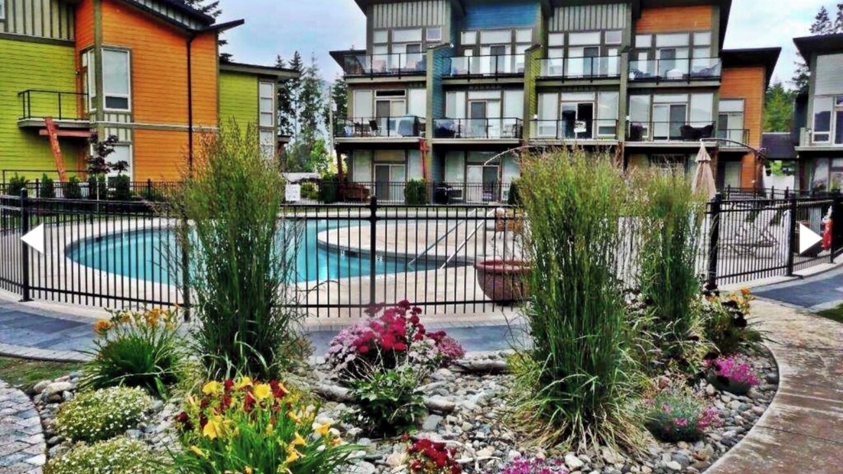 Scotch Creek House | The Gem of the Shuswap (Scotch Creek)