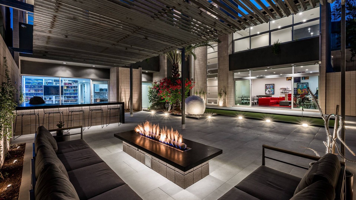 South Scottsdale House | The George Hotel – Exclusive micro-hotel in Old Town Scottsdale steps to best dining and nightlife