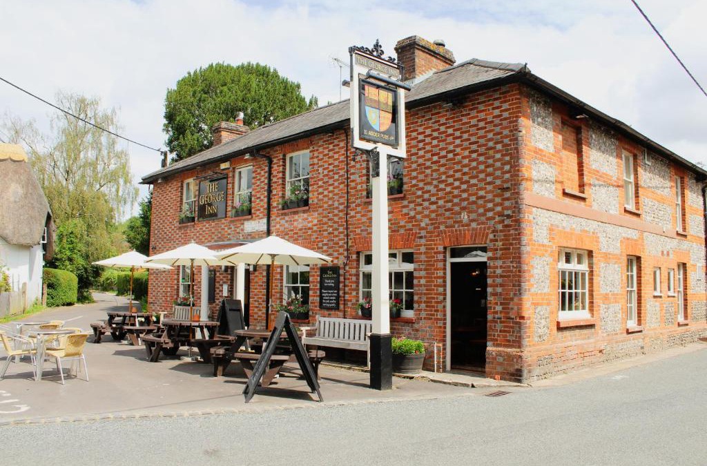 Saint Mary Bourne Hotel | The George Inn St Mary Bourne