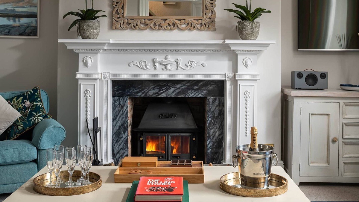 Combe Martin House | The Georgian House - sleeps 9 guests in 5 bedrooms