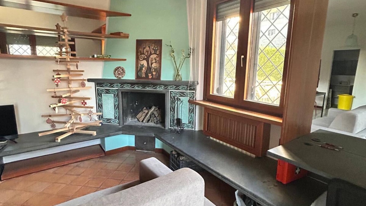 Salerno Apartment | The gerbera apartment 2 km from the center in Salerno
