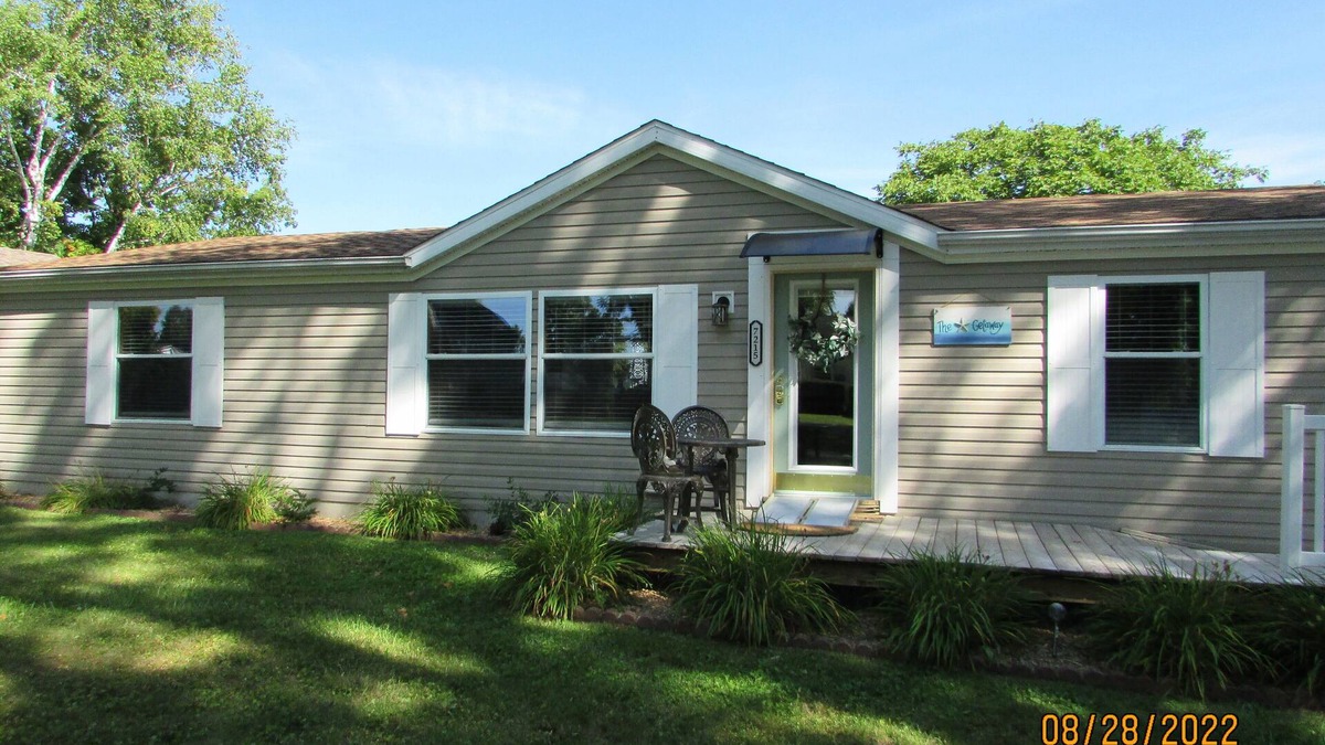 Lexington House | "THE GETAWAY" in the Village of Lexington