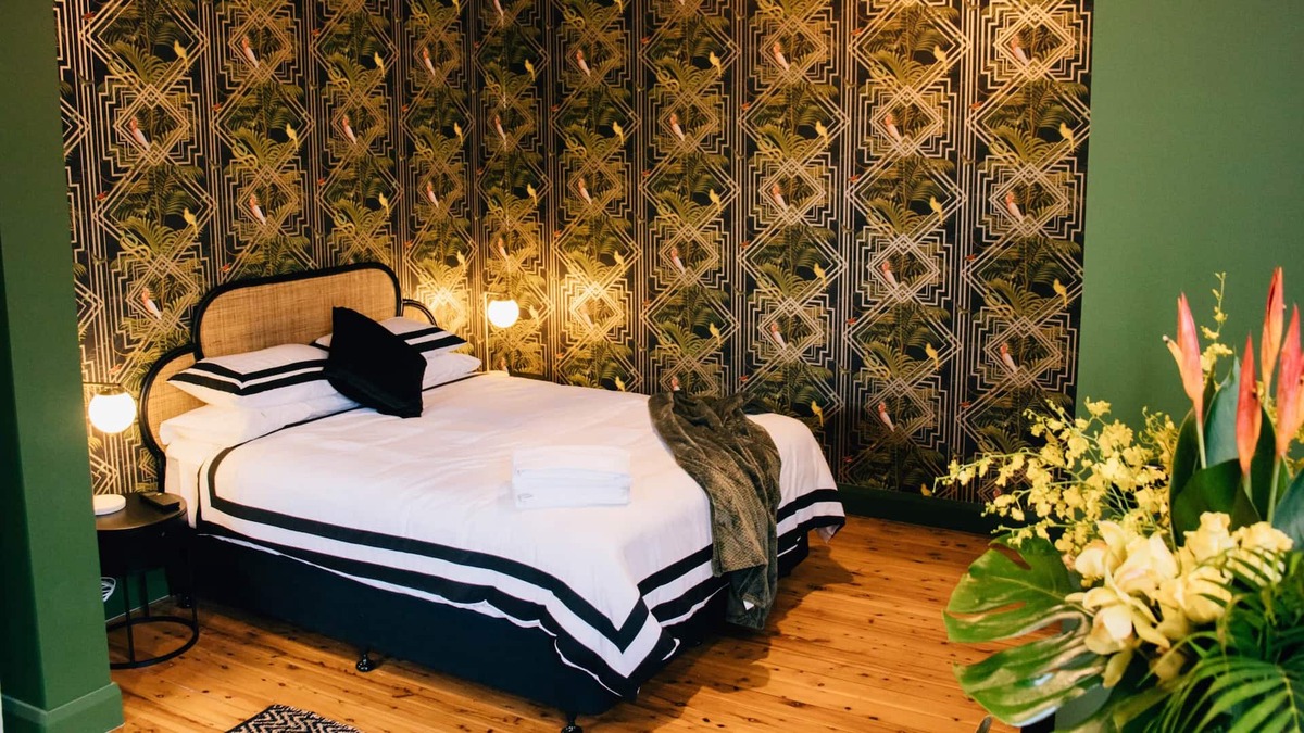 Leeton Apartment | The Gilded Globe