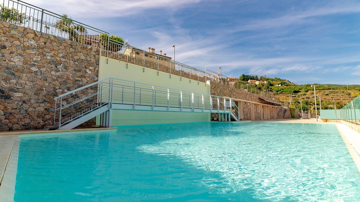 Bardino Nuovo Apartment | The Ginestra, two-roomed apartment with garden, swimming pool and SPA