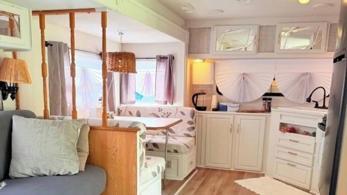 Long Branch House | The Glamper
