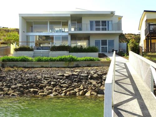 Port Vincent House | The Glass House