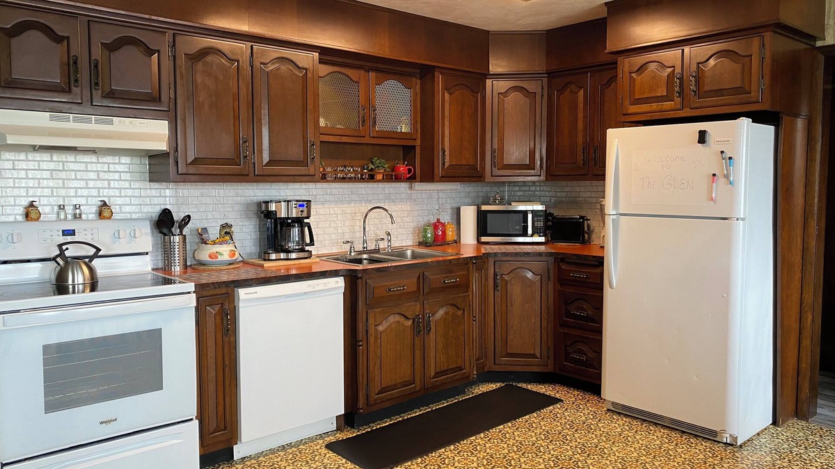 Cambra House | The Glen! Country living at its best, but close to amenities. n