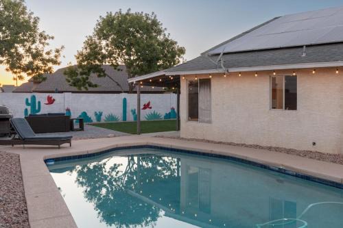 La Buena Vida House | The Glendale Pool House Oasis with Jacuzzi Golf Billiards