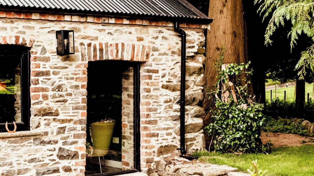 Downpatrick Villa | The Goat House Retreat offers an idyllic getaway.
