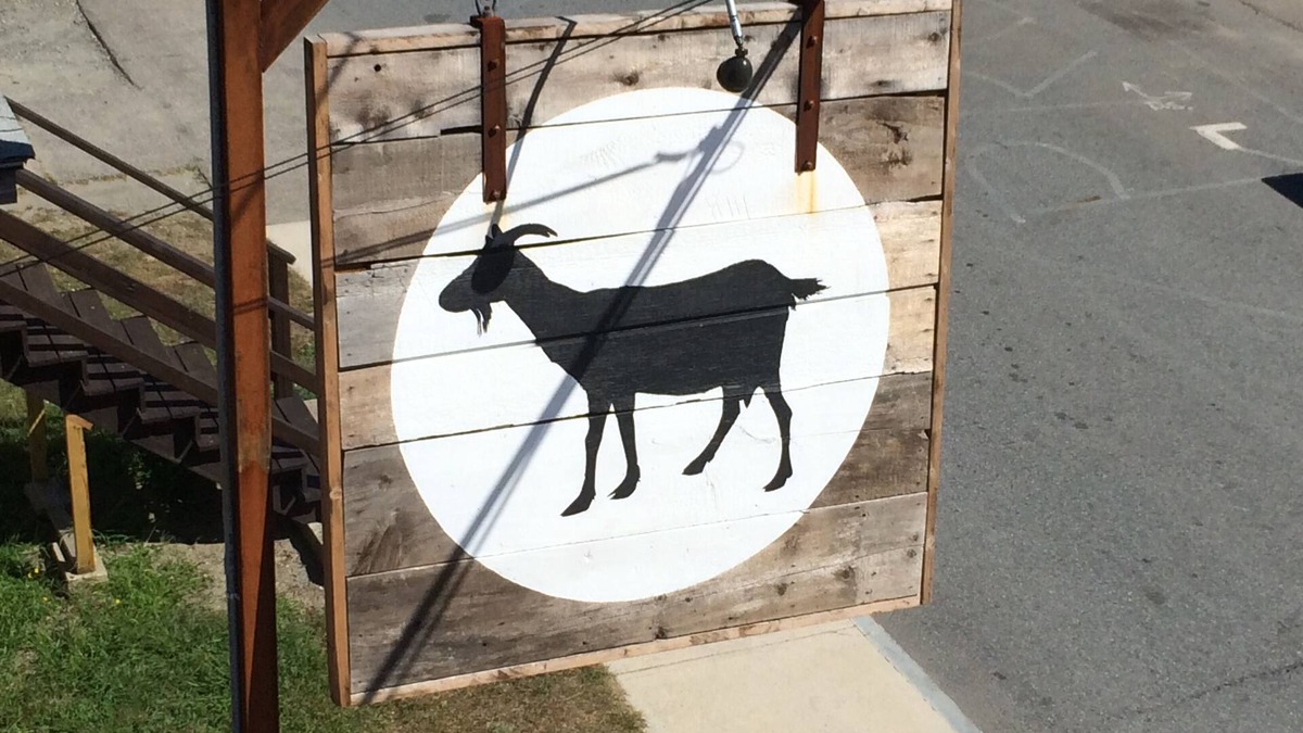 Hampton Apartment | The Goat Pen! The Best Hampton Beach Has to Offer in One Barn!