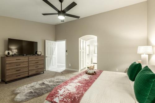 South Mountain House | The Golden Cactus Phoenix