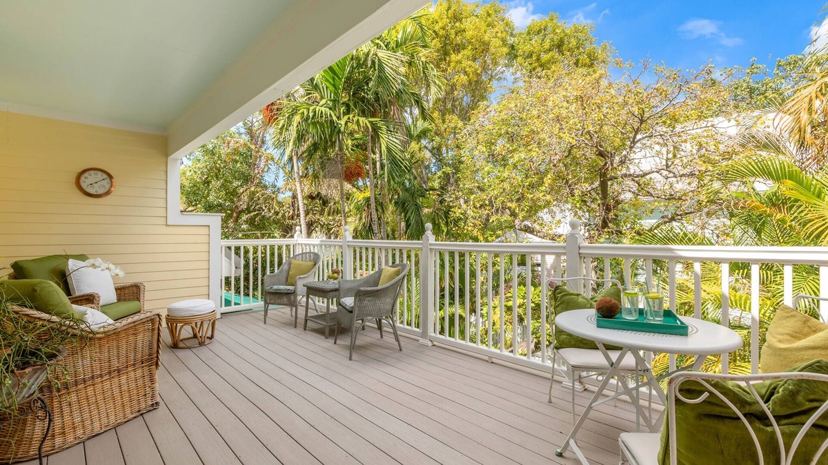 Truman Annex Condo | THE GOOD LIFE ~ Charming 2nd Floor 1 Bedroom, 1 Bath Truman Annex Condo!