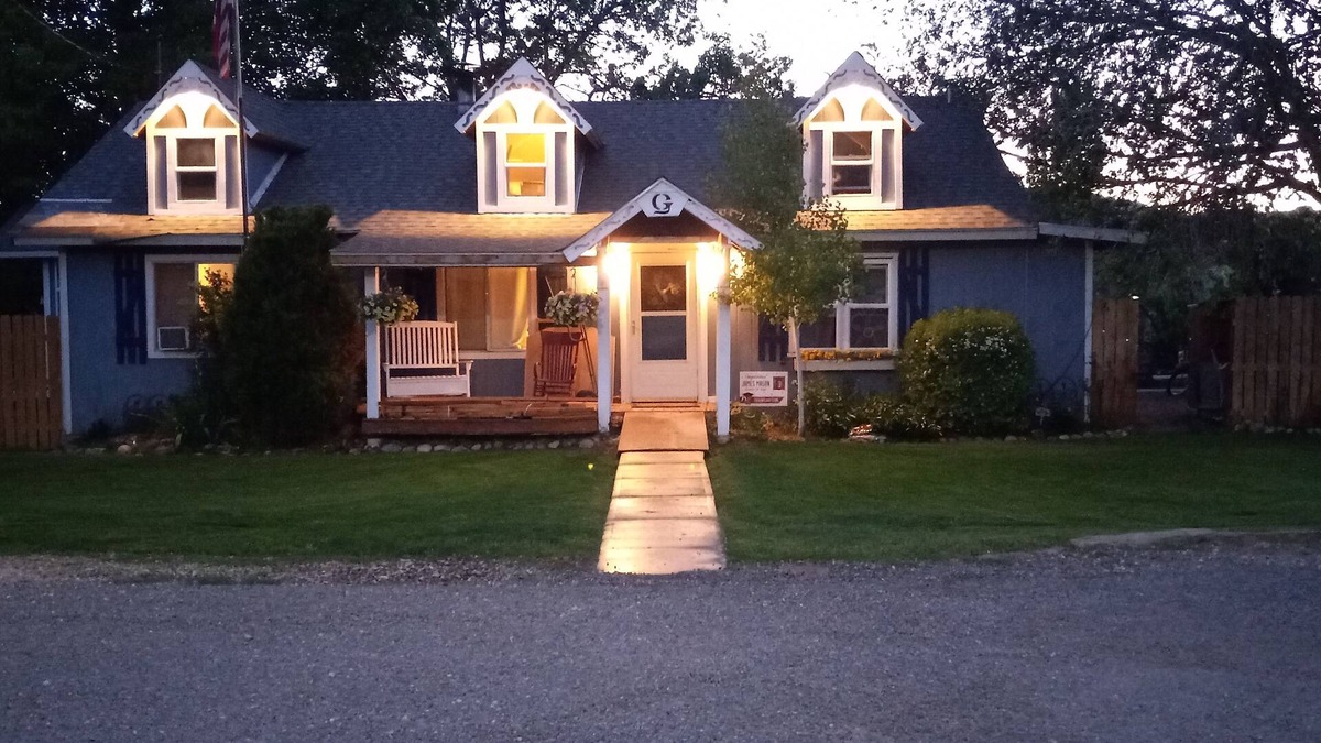 Henrieville Cottage | The Goulding Cottage PLUS LOFT - playground, fire pit, farm animals, family fun!