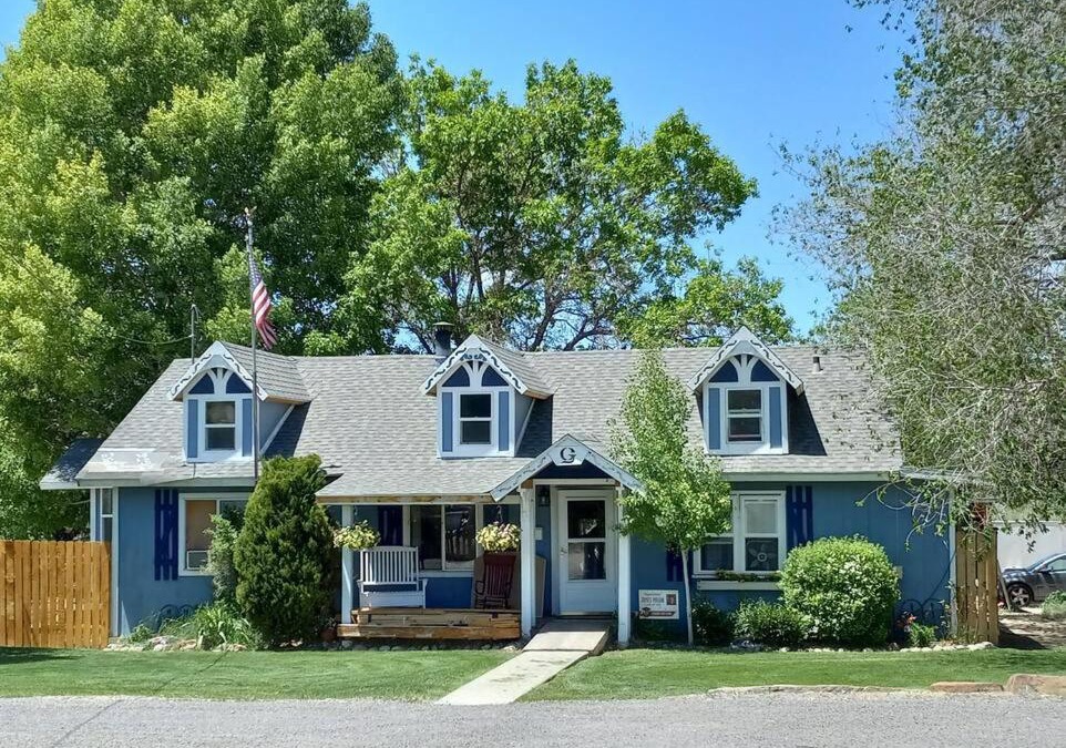 Henrieville House | The Goulding Cottage and farm - 4 beds, 3 baths