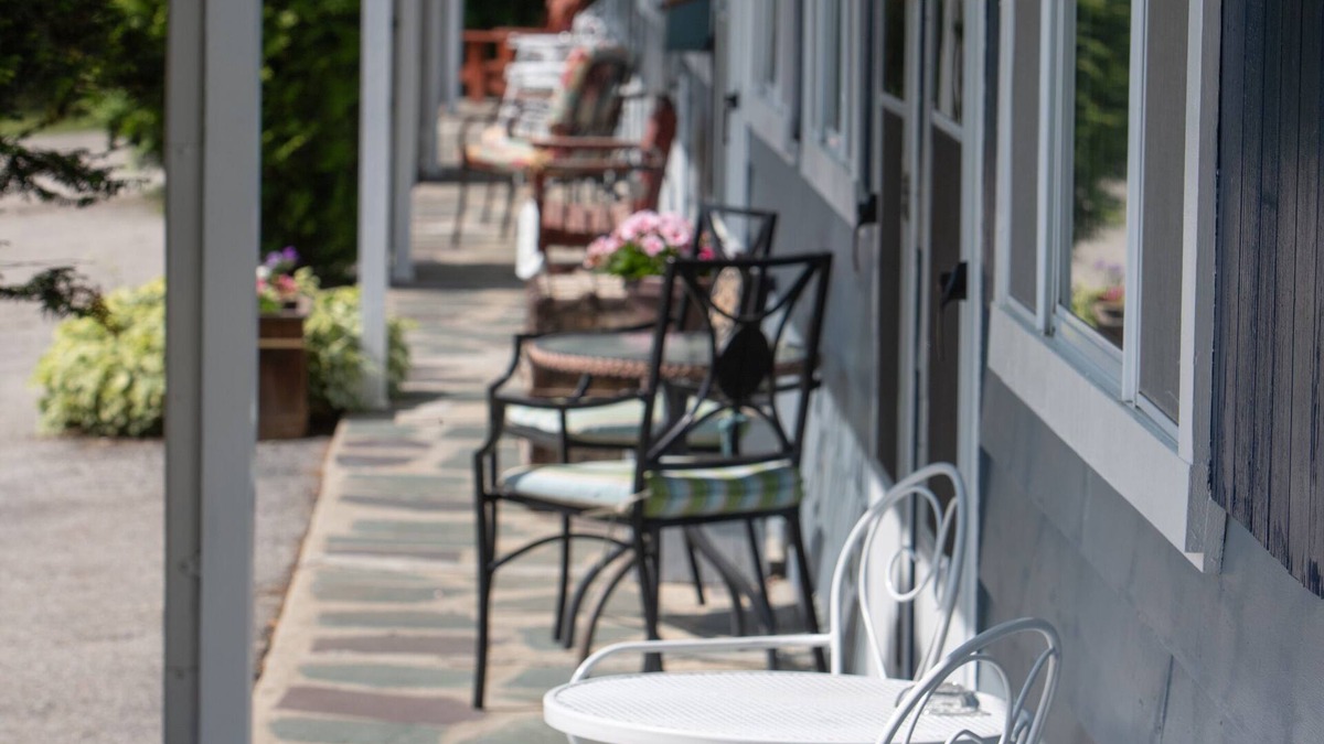 Shaftsbury Hotel | The Governor's Rock Motel DF ROCKLLC