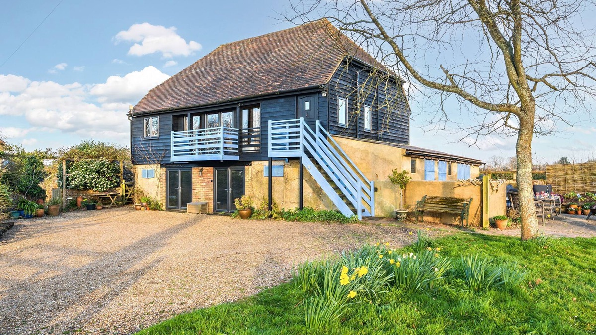 Maidstone House | The Granary at Newage Farm
