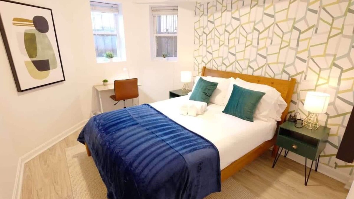 Shaw Apartment | The Grand Dame of Shaw-Between Shaw & Logan Circle