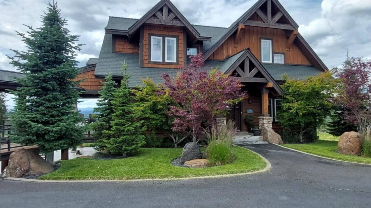 Colbert House | The Grand Getaway at Green Bluff