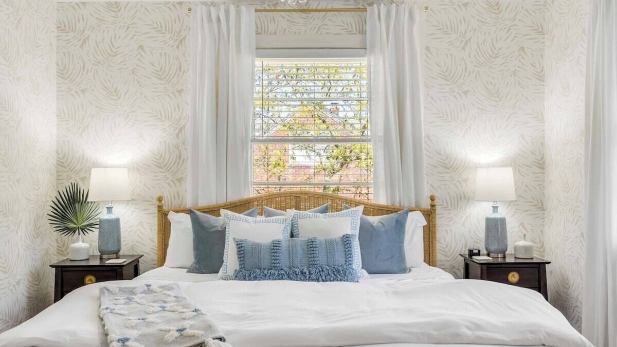 Charleston House | The Grand Millennial in Downtown Charleston