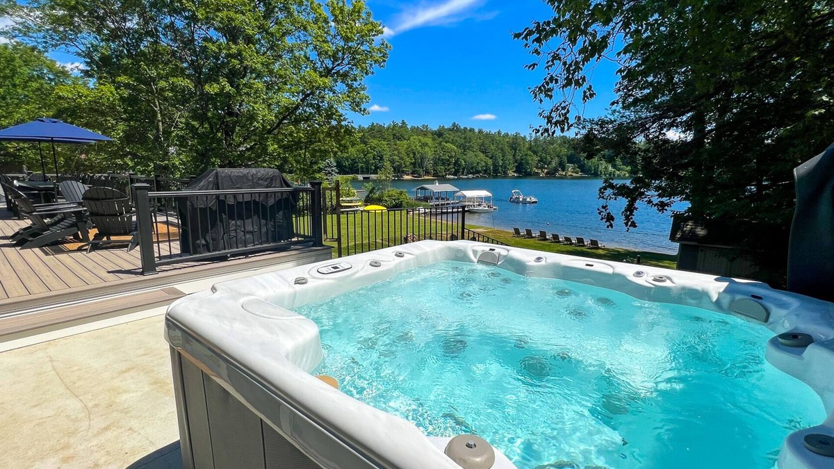 Fort Ann House | The Grandview- Family and Pet Friendly