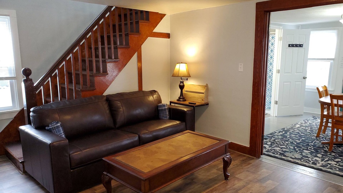 Seneca Falls Apartment | The Grape Vine- Newly Remodeled 3 Bedroom Apartment