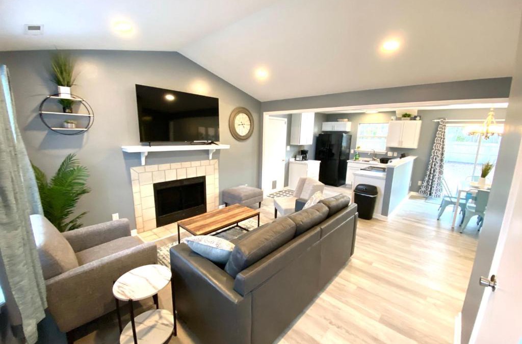 Piney Green House | The Great Escape With Friends & Family & Pets!