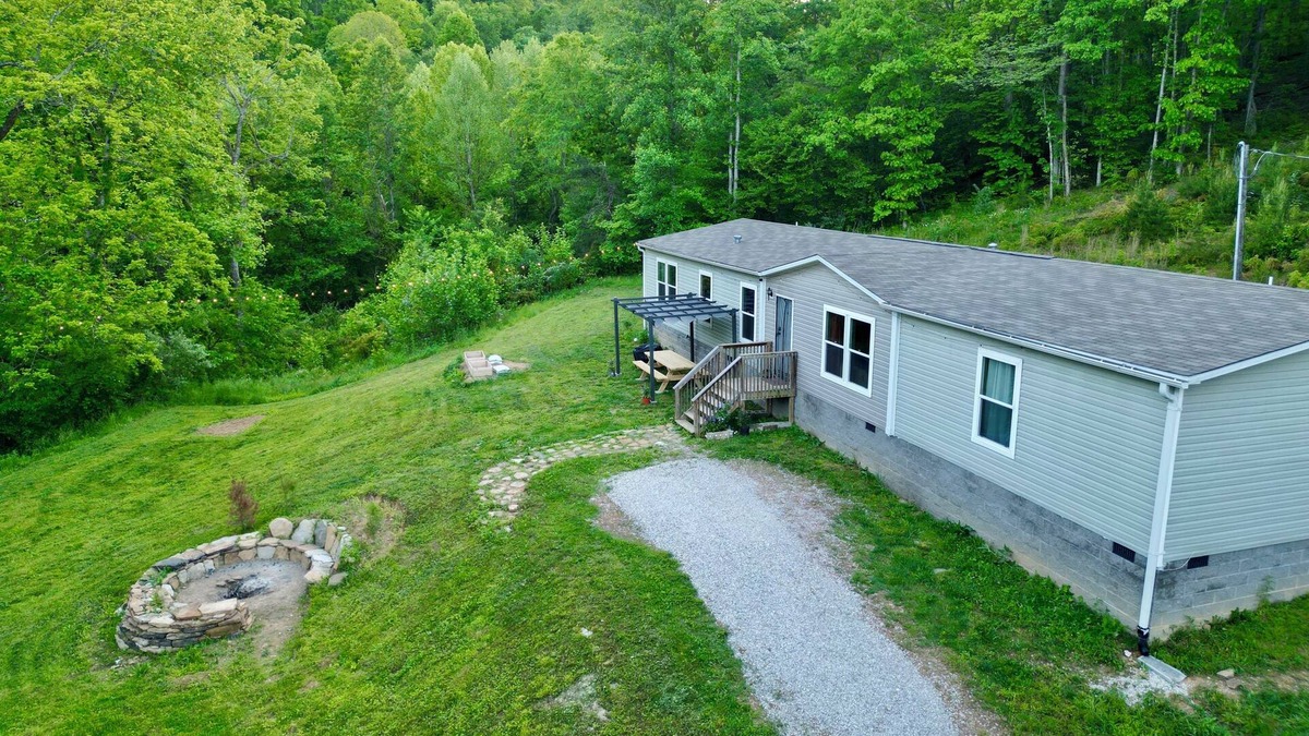 Heidelberg Cabin | The Green House/Red River Gorge/WiFi/Private/Cliff Views/Peaceful