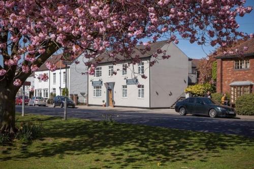 Rawcliffe Hotel | The Green Inn