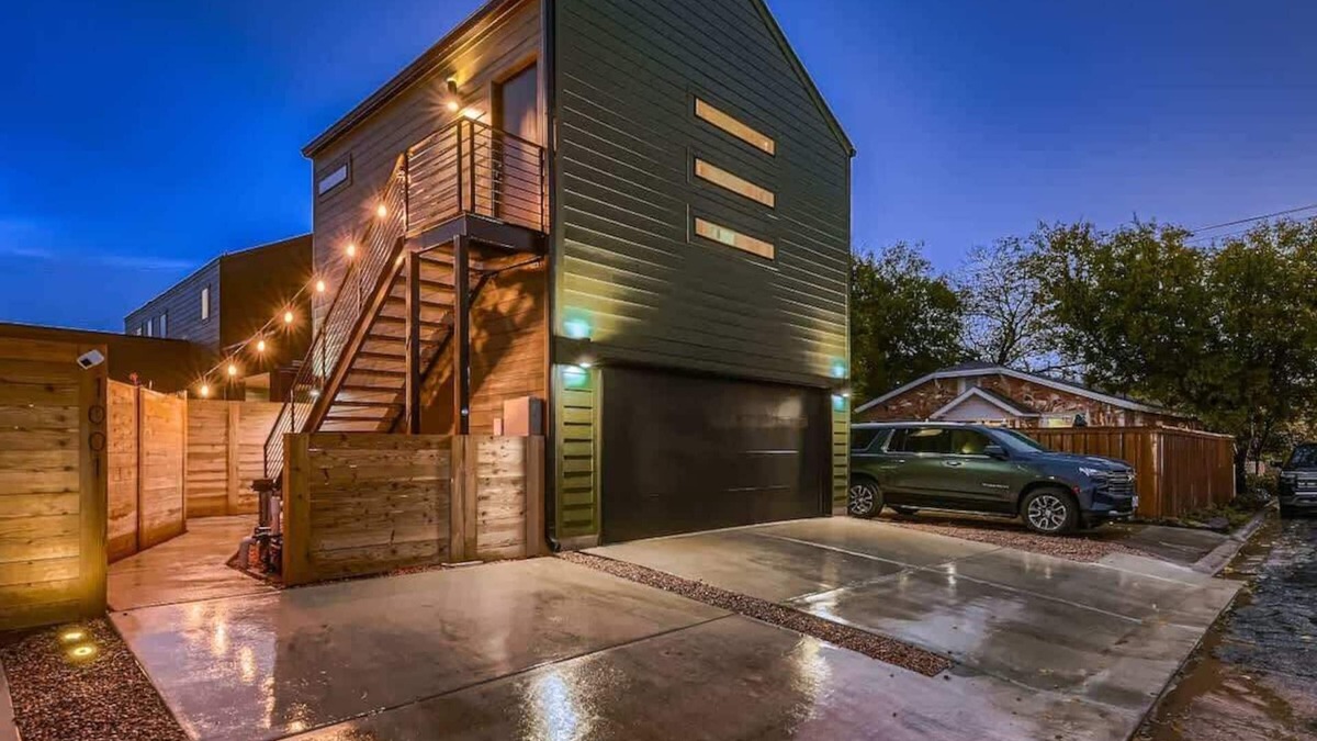 Georgetown House | The Green Room Studio-Walk to Square & River Trail
