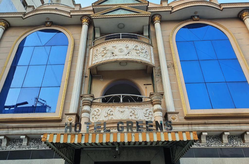 Periamet Cabin | THE GREENS - Near Chennai Central Railway Station