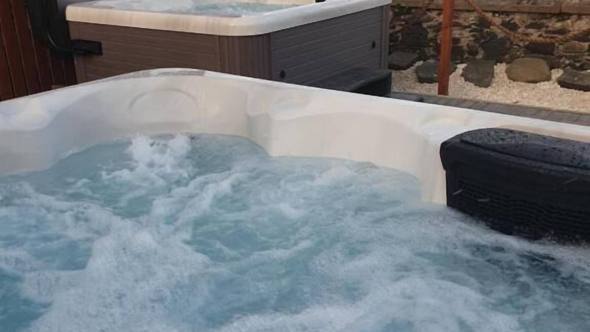 Ardrishaig Hotel | The Grey Gull Hotel