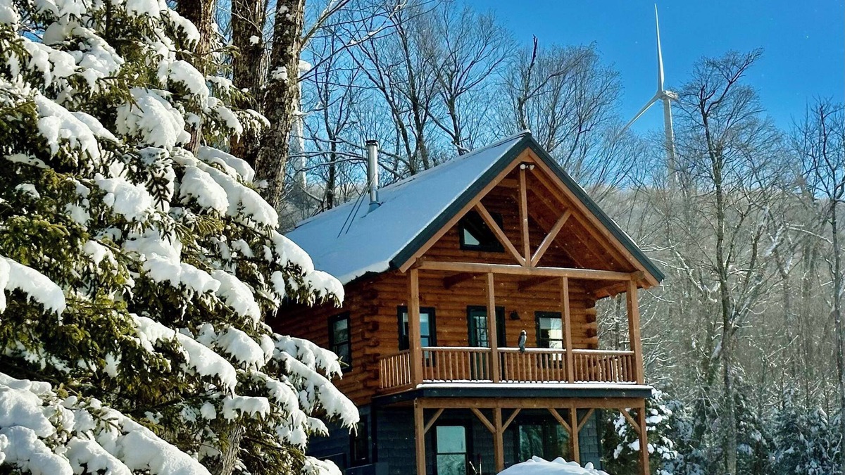 Florida Cabin | The Greylock Cabin - True Cabin in the woods on 30 acres. Pet-Friendly