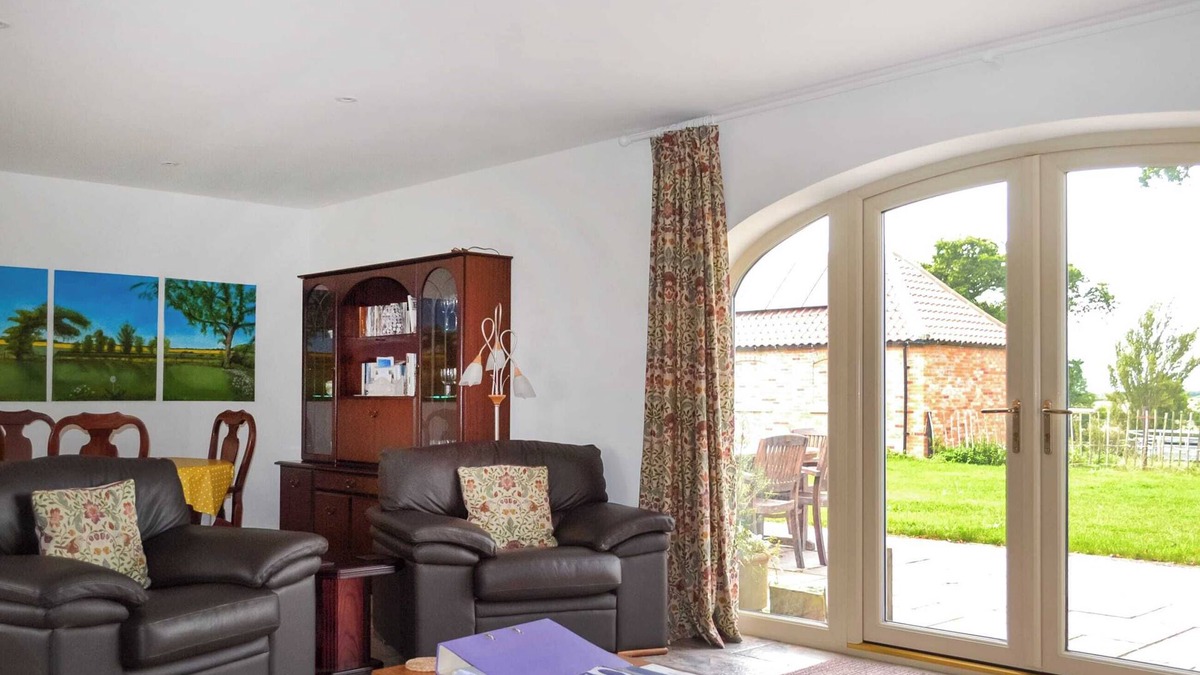 Market Rasen Cottage | The Groom's Quarters - UK39053