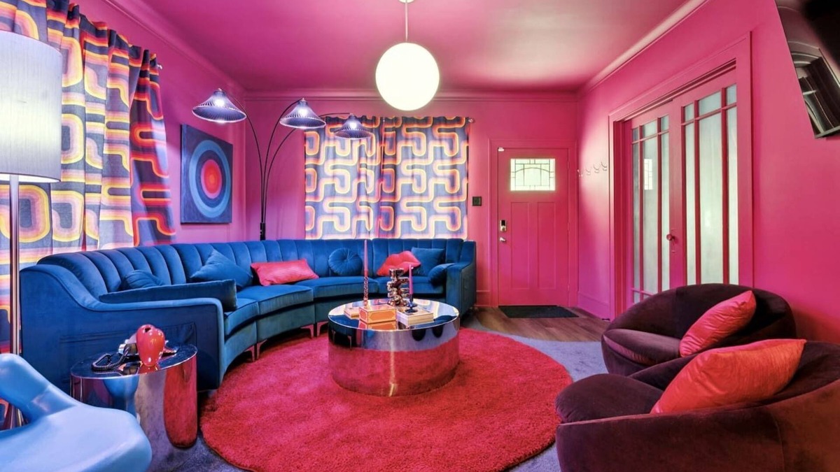 Lincoln Apartment | The Groove Capsule!