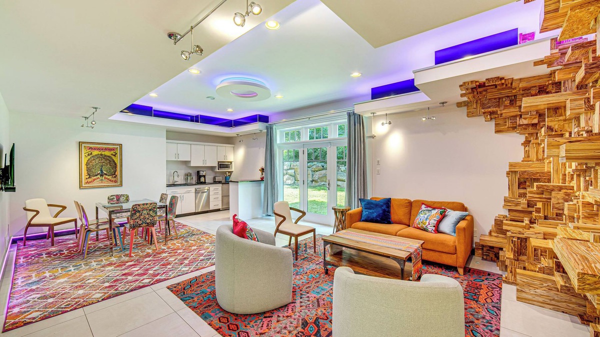 Spring City Apartment | 'The Grotto' - Unique Interactive Cave Experience