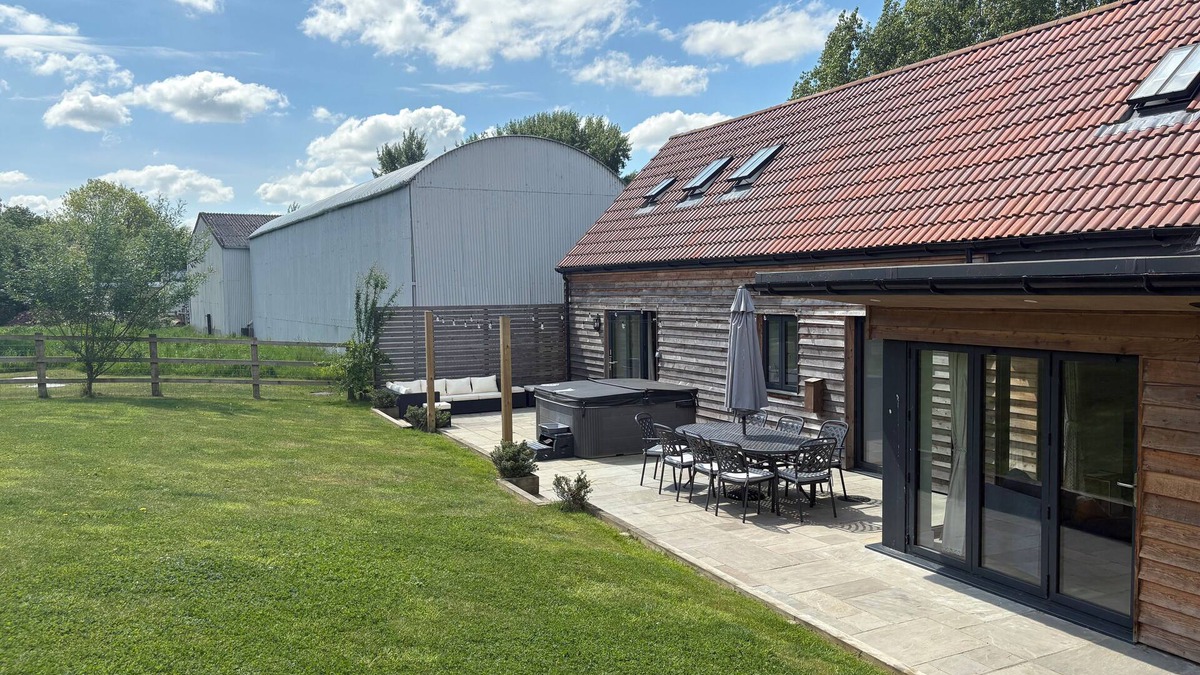 Sherborne Cottage | THE GULLY, pet friendly, character holiday cottage in Sherborne