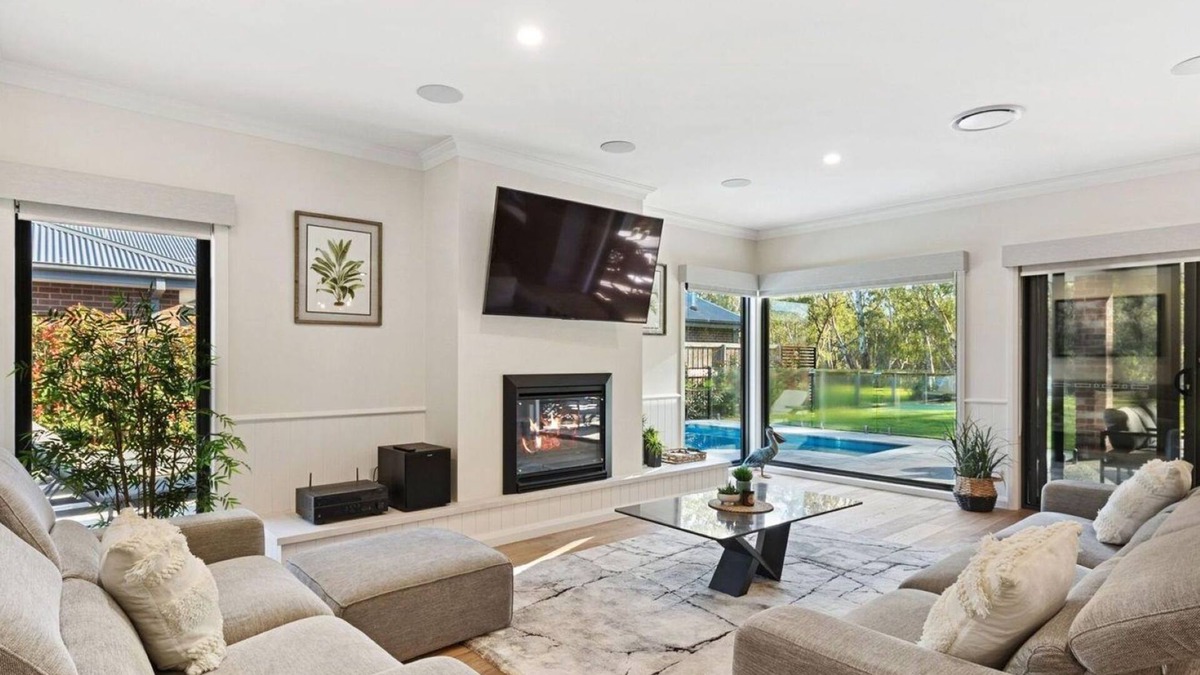 Bundalong House | The Gums so comfortable and spacious. Room for everyone including the family pet.