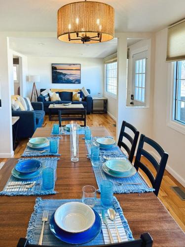 Malletts Bay Villa | The H Cottage - free mooring - beach access