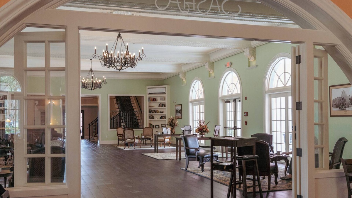 New Port Richey Hotel | The Hacienda