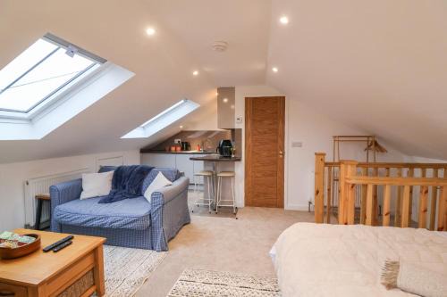 Maiden Newton House | The Halt