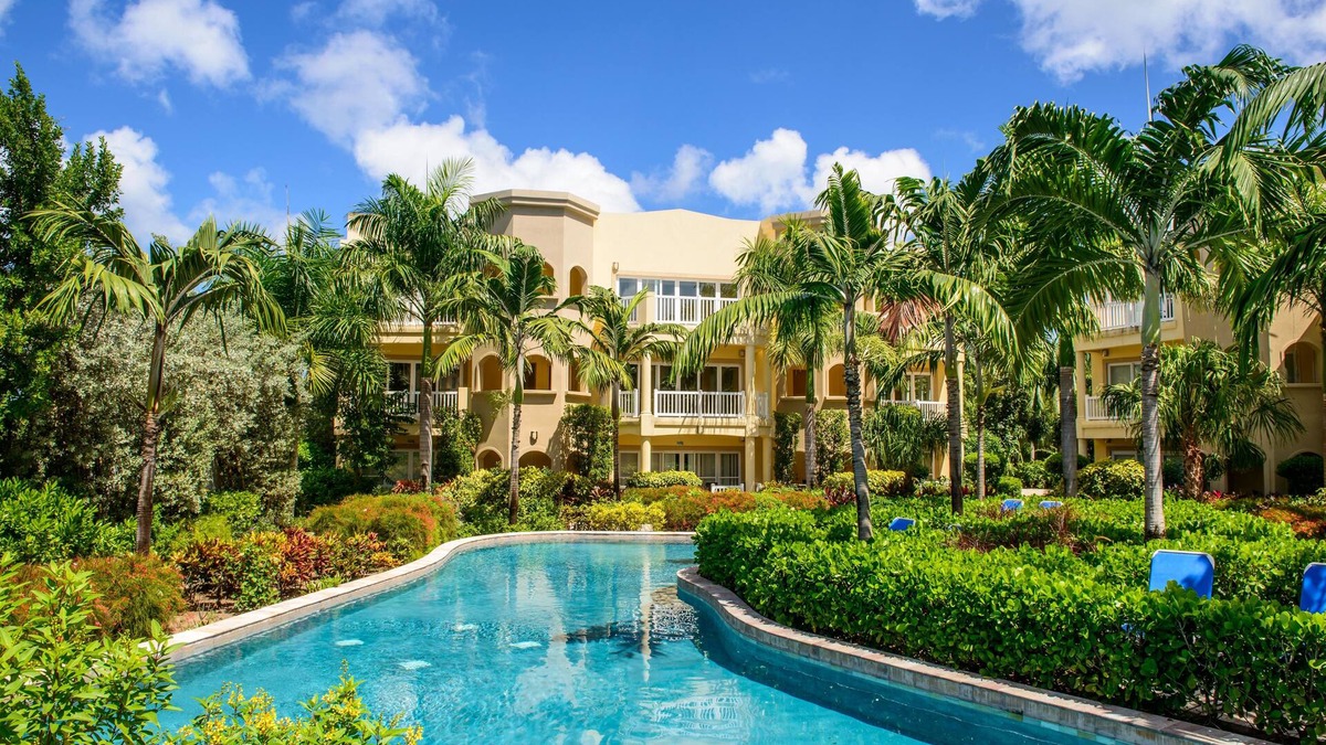 Cotton Ground Hotel | The Hamilton Beach Villas & Spa