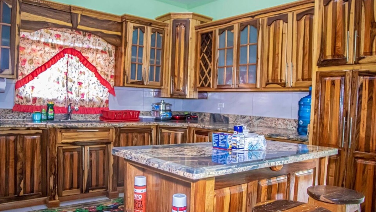 St. Ann's Bay Villa | The Hamilton's Nature Villa