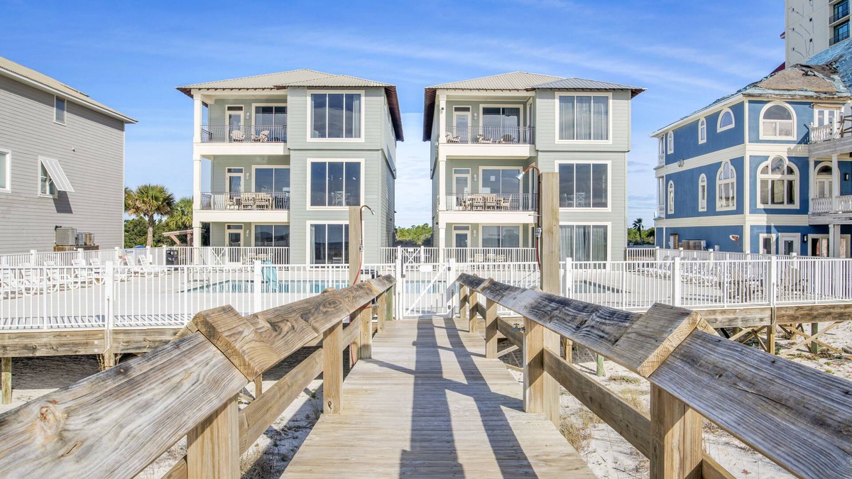 Orange Beach House | The Hammock Dunes - Stunning Beachfront Homes with a total of 14 bedrooms in OBA