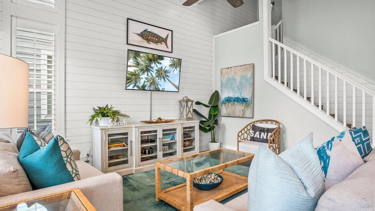 Cinnamon Shore House | The Hamptons in Texas is the theme of this beautiful home!