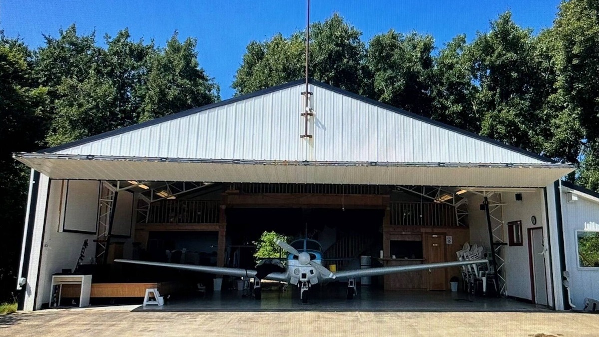 Point Roberts House | The Hangar! 30 mins from Vancouver & mins from Tsawwassen!